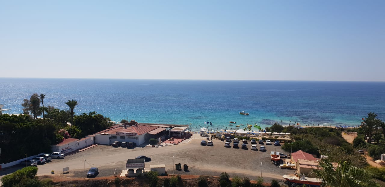 Ausblick Napa Mermaid Hotel & Suites