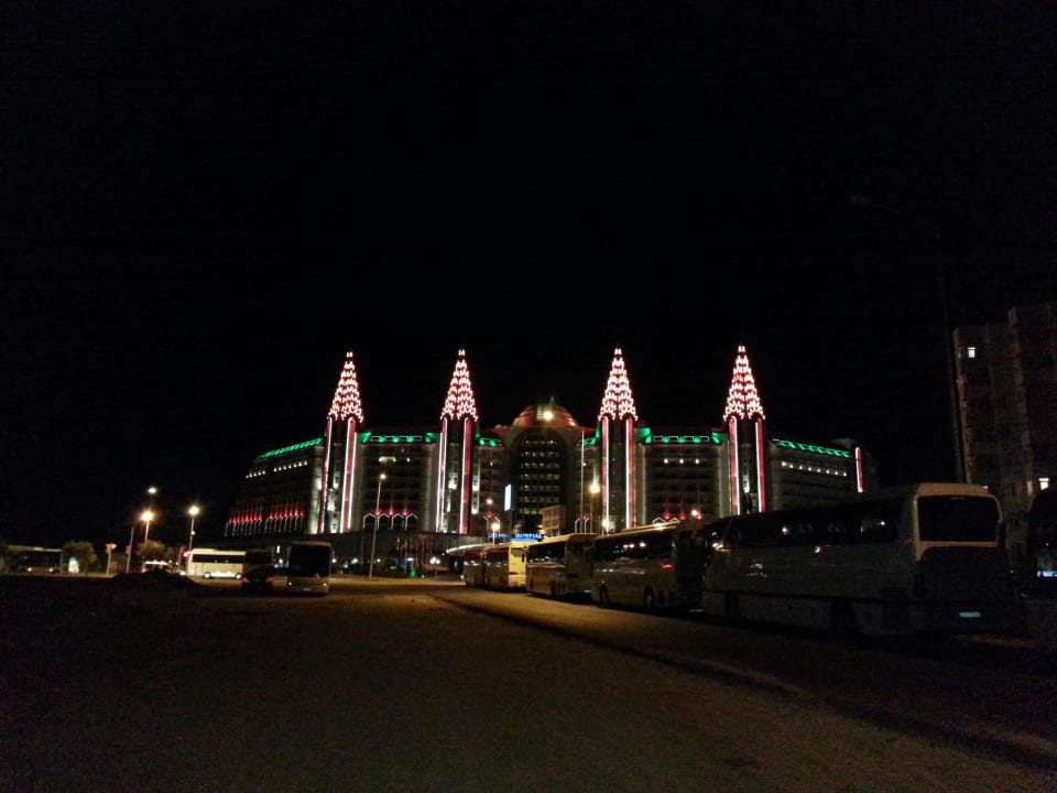 Hotel am Abend Hotel Delphin Imperial