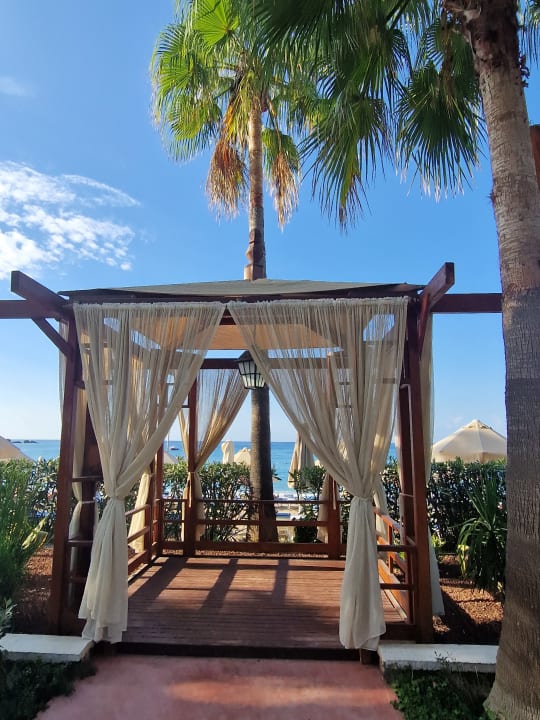 Strand Saphir Resort & Spa