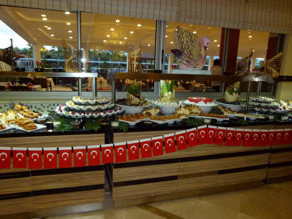 Nachspeisenbüffet FUN&SUN Smart Hane Sun Hotel