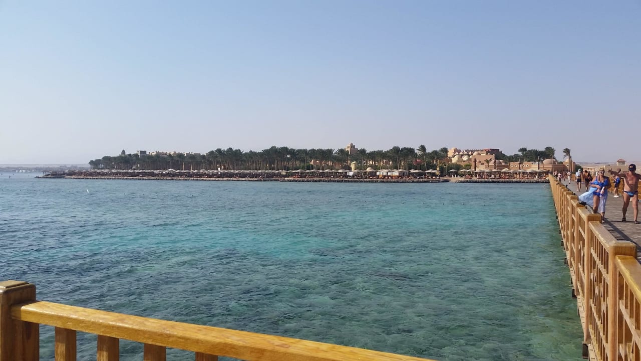 Steg zum Riff Makadi Palace