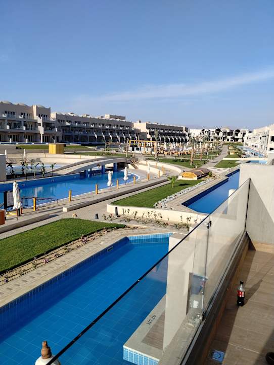 Pool Diamond Beach by Pearl Resort