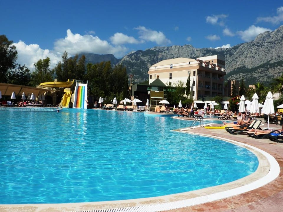 Schön angelegte Pools Greenwood Kemer Resort