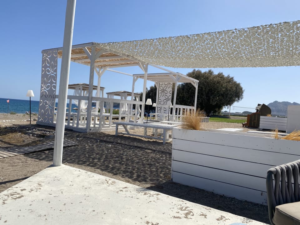 Strand Asterias Beach Resort