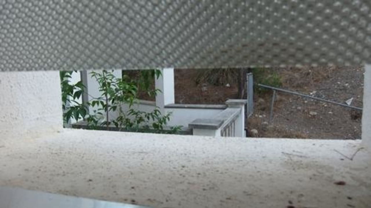 Kaputtes WC-Fenster  Hotel Citric Soller