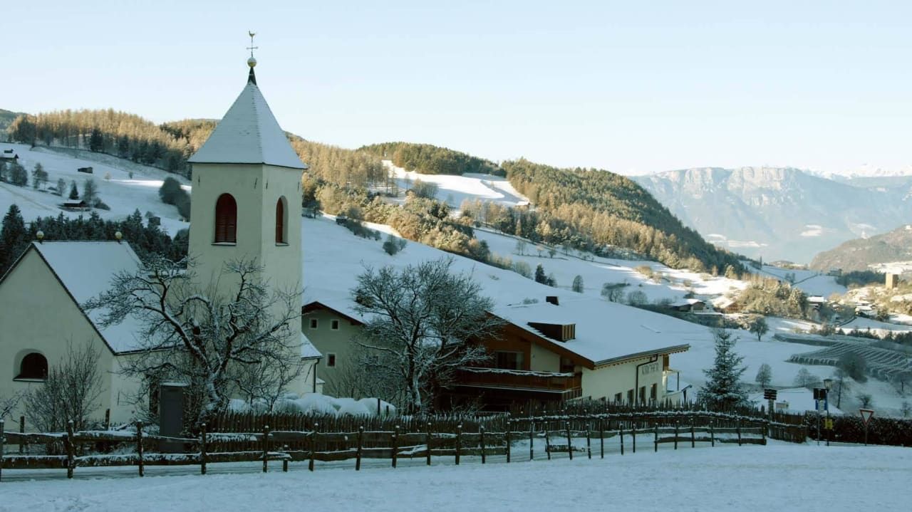 Kirche, Gasthof Hotel Kircher, Aussicht Hotel Gasthof Kircher