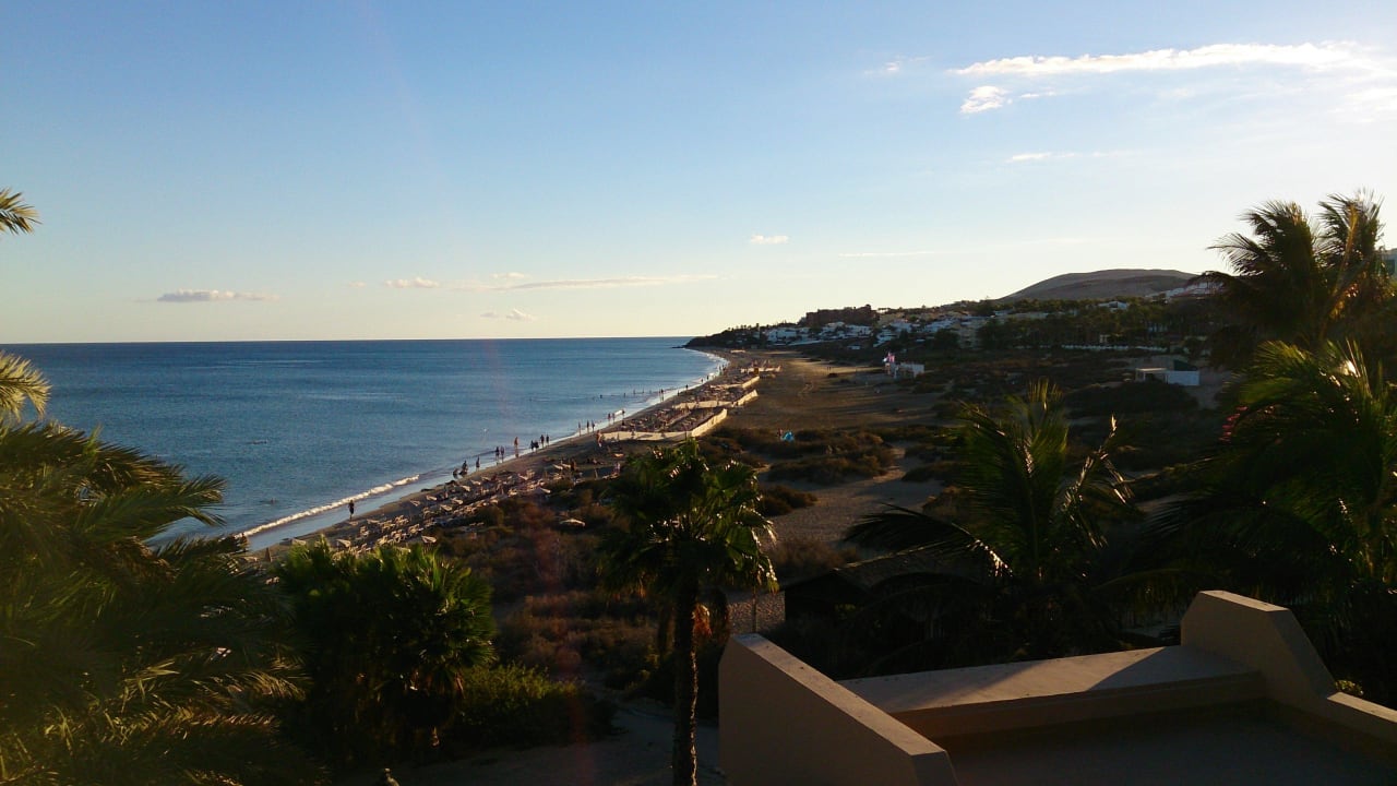 Blink zum Strand von der Poolterrasse SBH Hotel Taro Beach