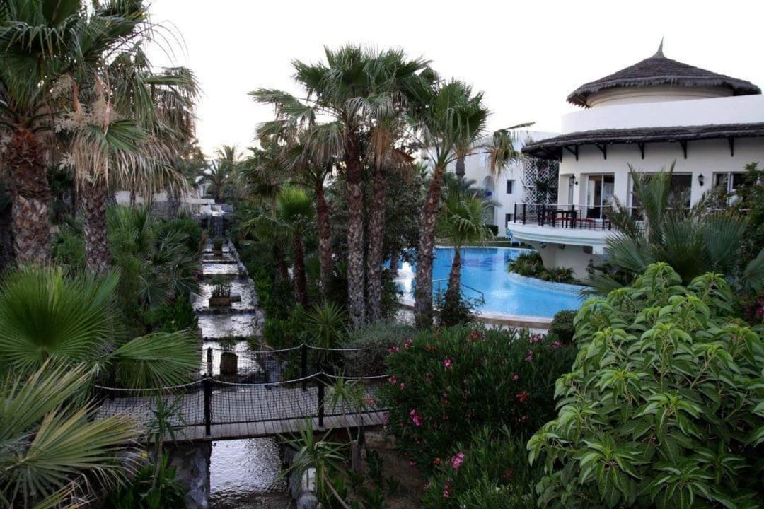 Gartenanlage mit Relaxpool TUI MAGIC LIFE Africana