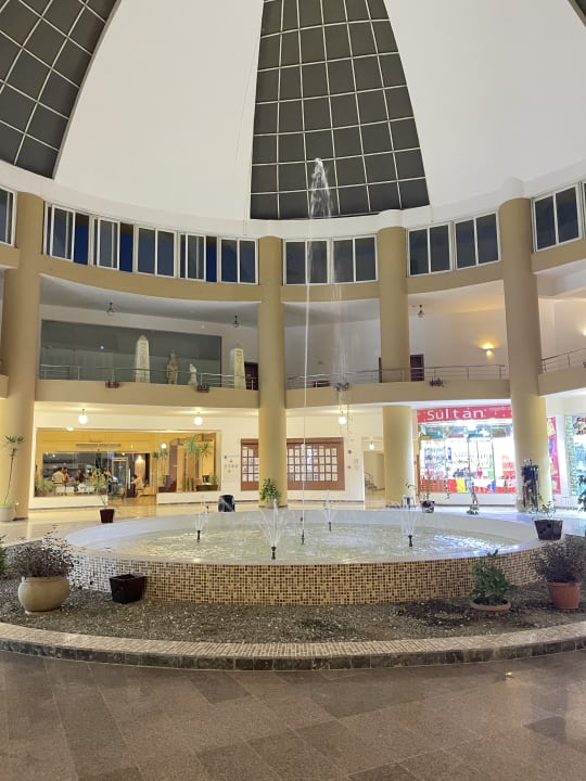 Lobby Three Corners Equinox Beach Resort