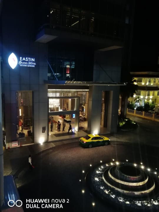 Außenansicht Eastin Grand Hotel Sathorn