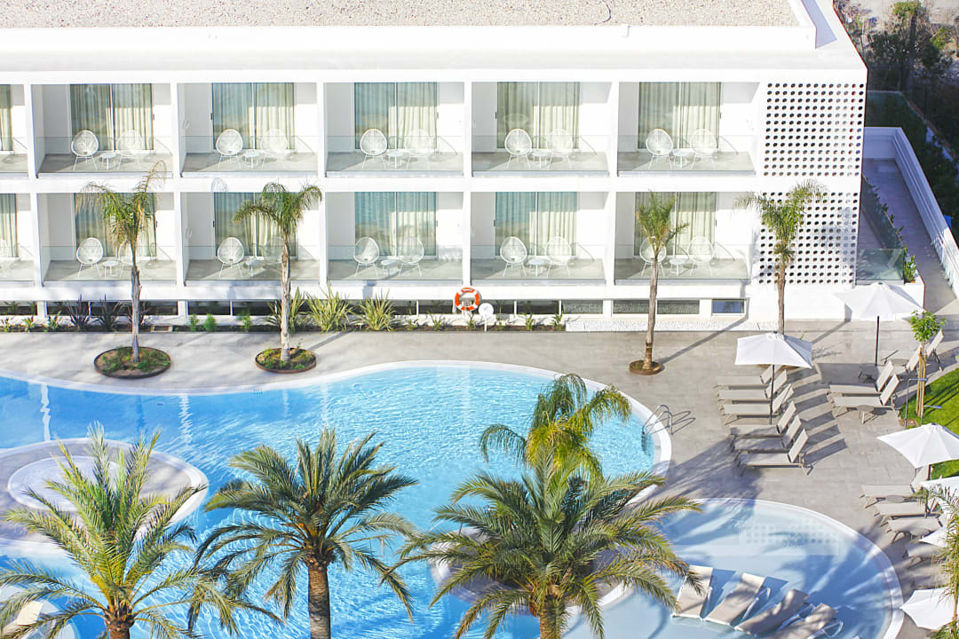 Pool BG Hotel Caballero