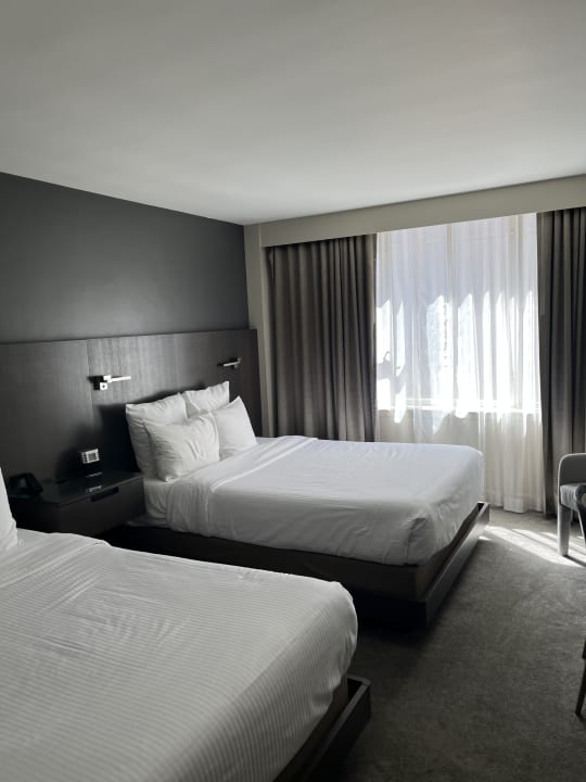 Zimmer The Benson, a Coast Hotel