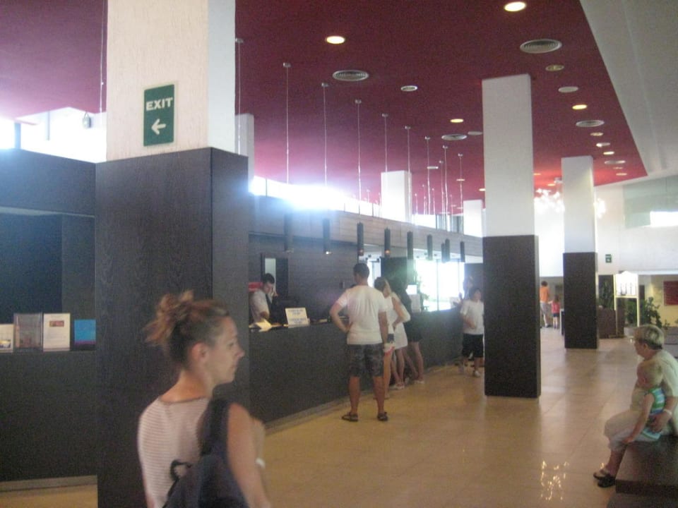 Rezeption blau punta reina