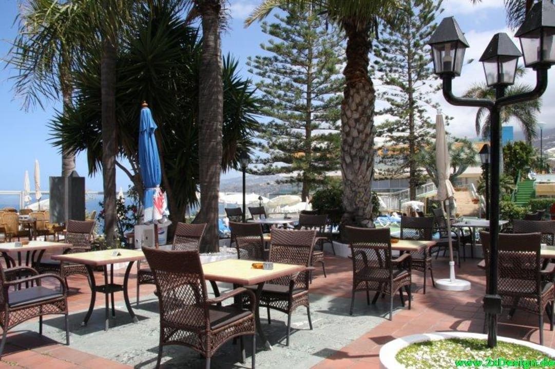 Bar direkt am großen Pool Hotel Best Semiramis