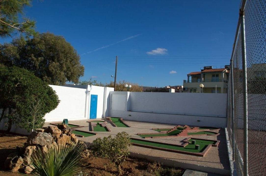 Minigolf Knossos Beach Bungalows Suites Resort & Spa