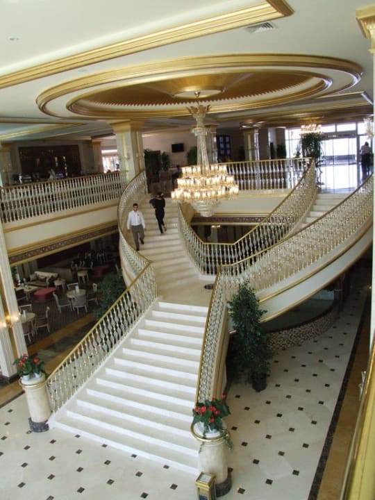 Aufgang zur Lobby Diamond Excellence Resort & Spa