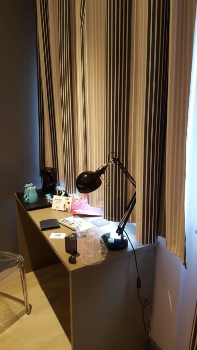 Schreibtisch Ibis Styles London Walthamstow