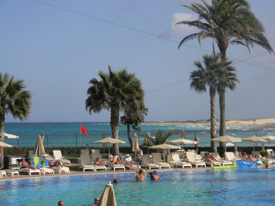 Pool Hotel Riu Palace Tres Islas