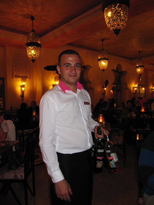 Unser Lieblingskellner Bahaa Saad Pickalbatros Palace Resort
