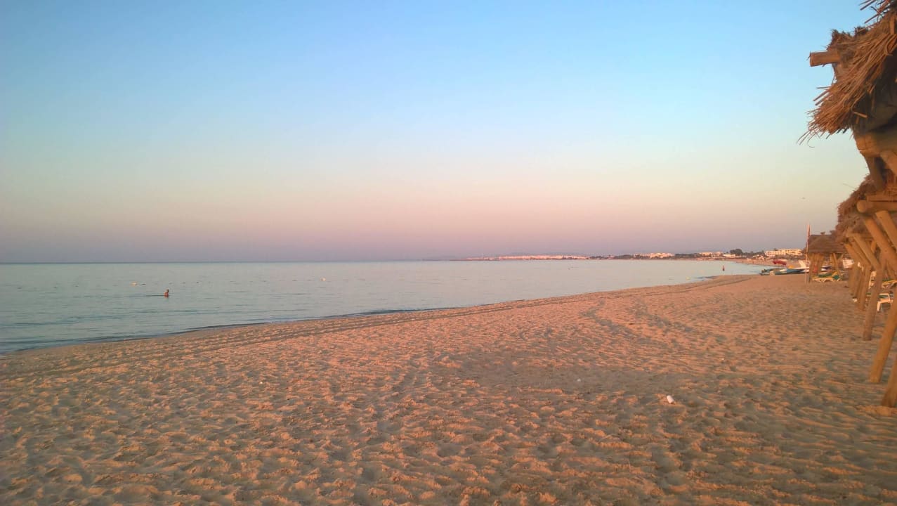 Morgens um 5.45h Sonnenaufgang The Orangers Beach Resort and Bungalows