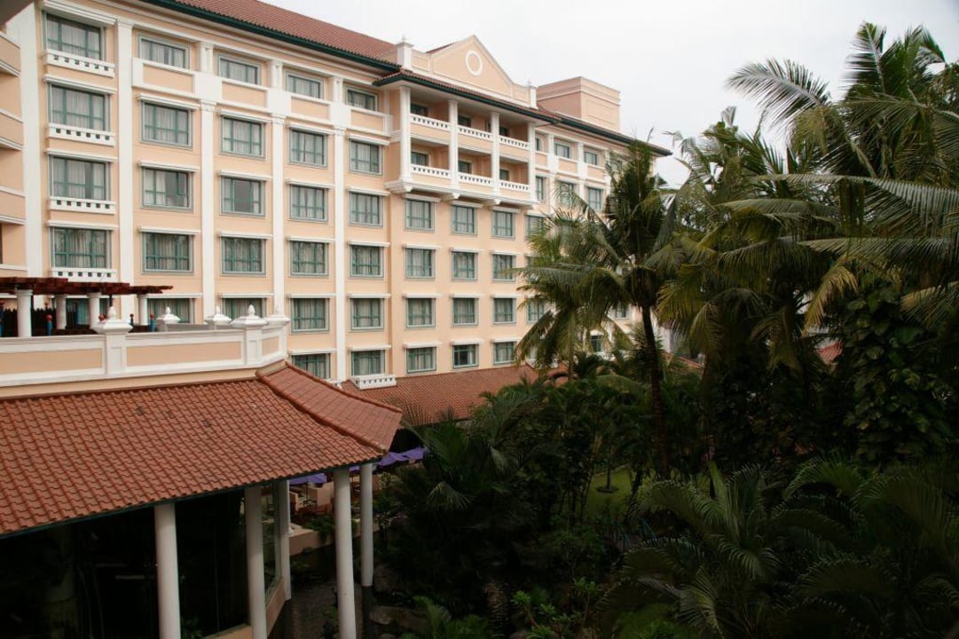 Seitenansicht des Hotels Melia Purosani Yogyakarta