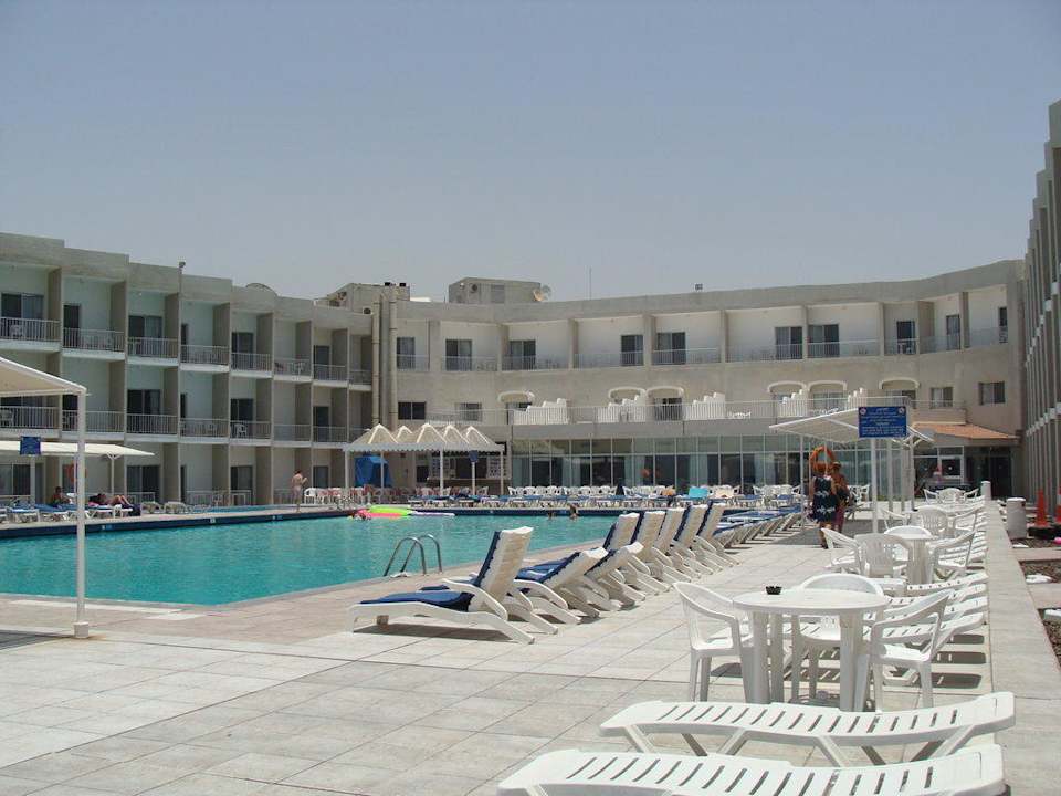 Poolanlage Beach Hotel Sharjah
