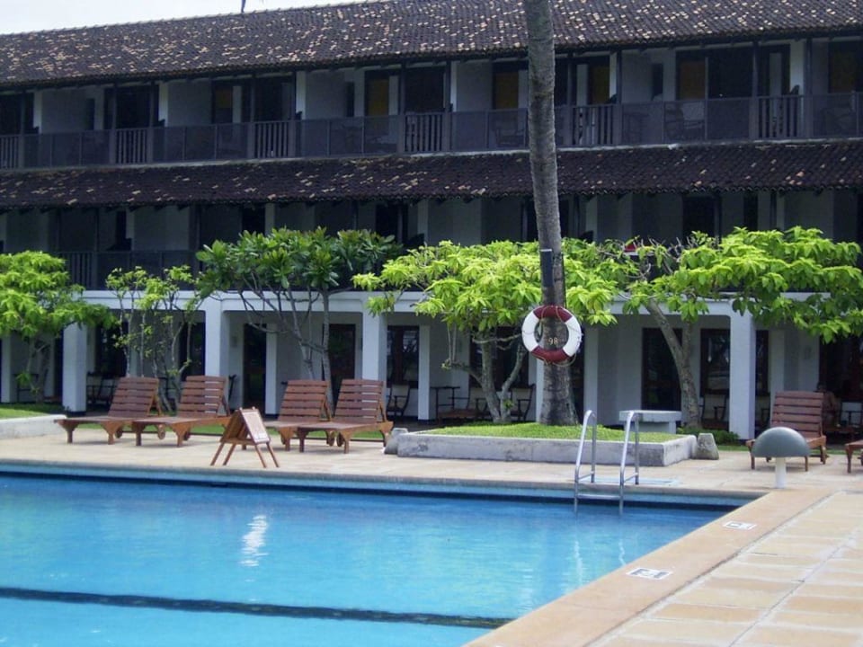 Hotelgebäude amPool Thaala Bentota