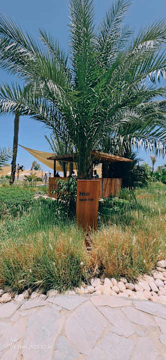 Gastro Serry Beach Resort