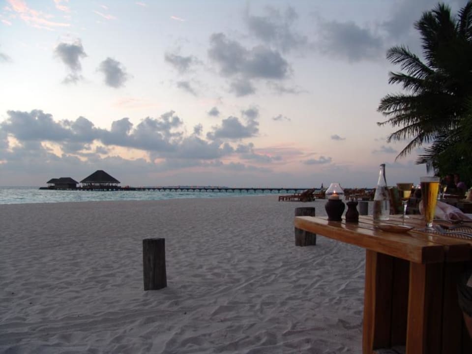 Abends beim Restaurant Thin Rah Six Senses Kanuhura