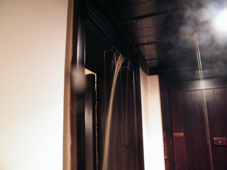 Dusche im Flur Three Corners Sea Beach Resort