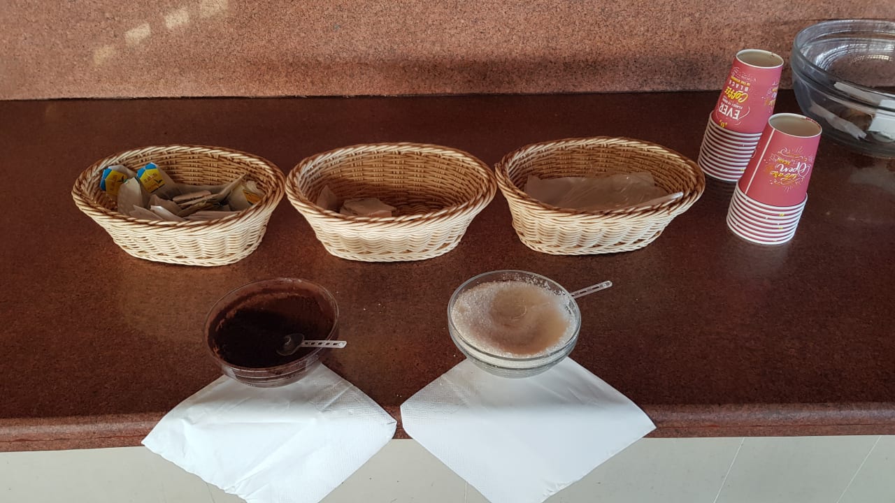 Gastro Laguna Beach Marsa Resort