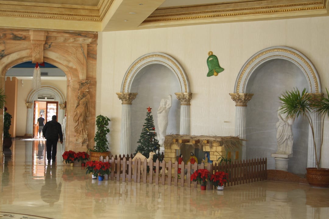 Weihnachtsdeko Hotel Titanic Palace