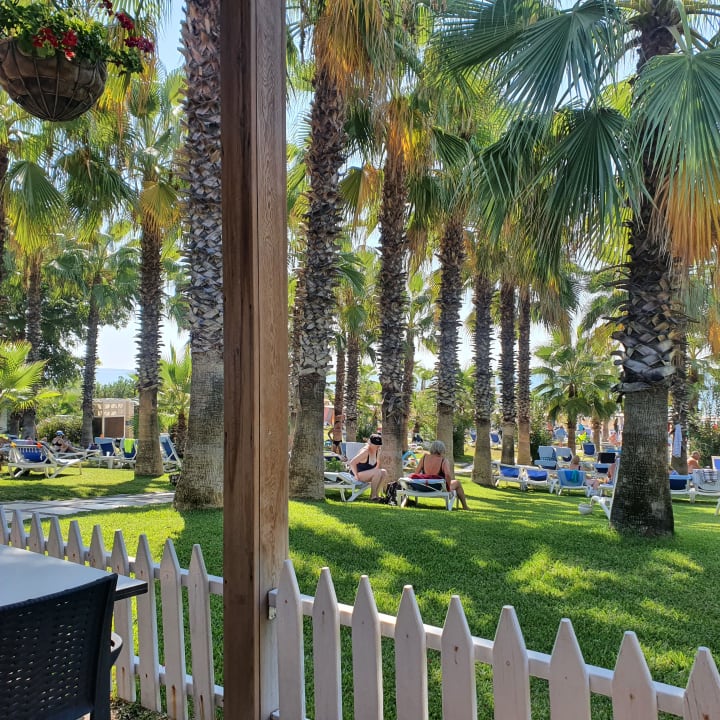 Gartenanlage Hotel Süral