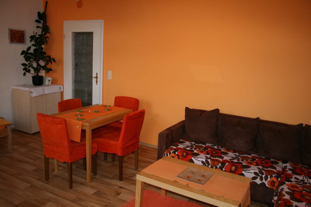 Wohnung 1 Wohnzimmer Ferienwohnung Gut Geschlafen