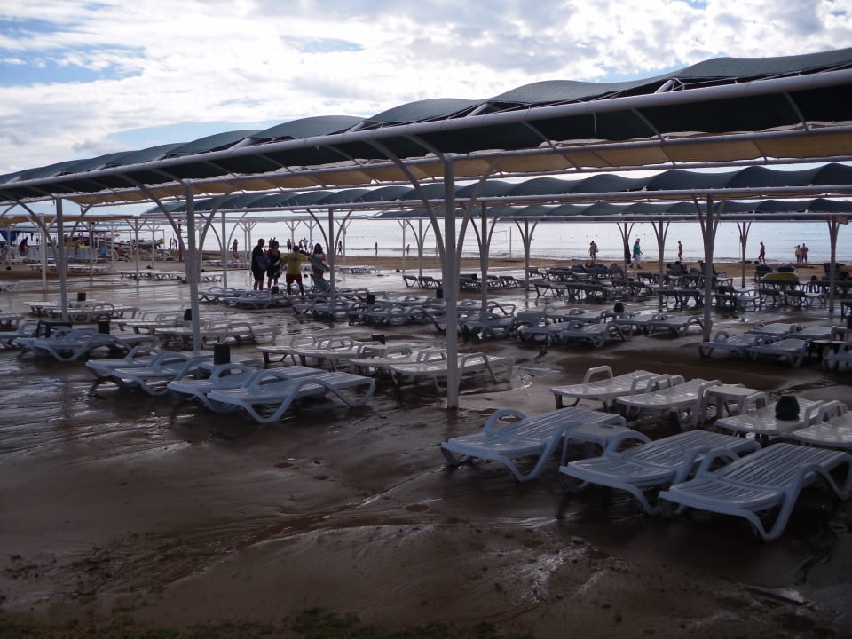 Nach einem Unwetter Bella Resort & Spa