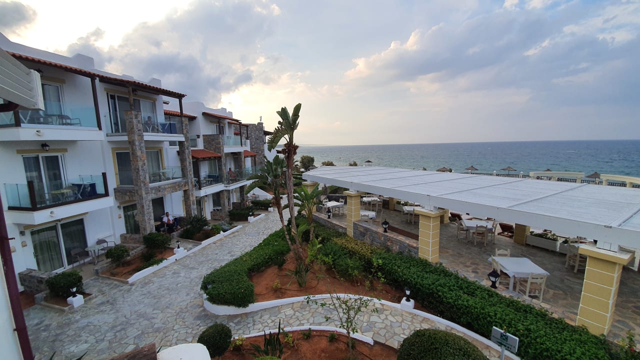 Ausblick Alexander Beach Hotel & Village Resort