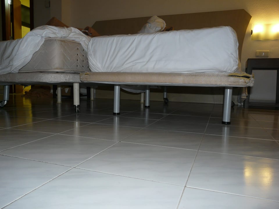 Feldbett SBH Hotel Taro Beach