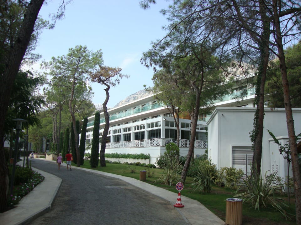 Haupthaus Seitenansicht Nirvana Mediterranean Excellence