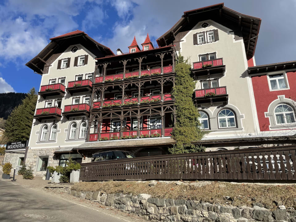 Außenansicht Hotel Wolkenstein