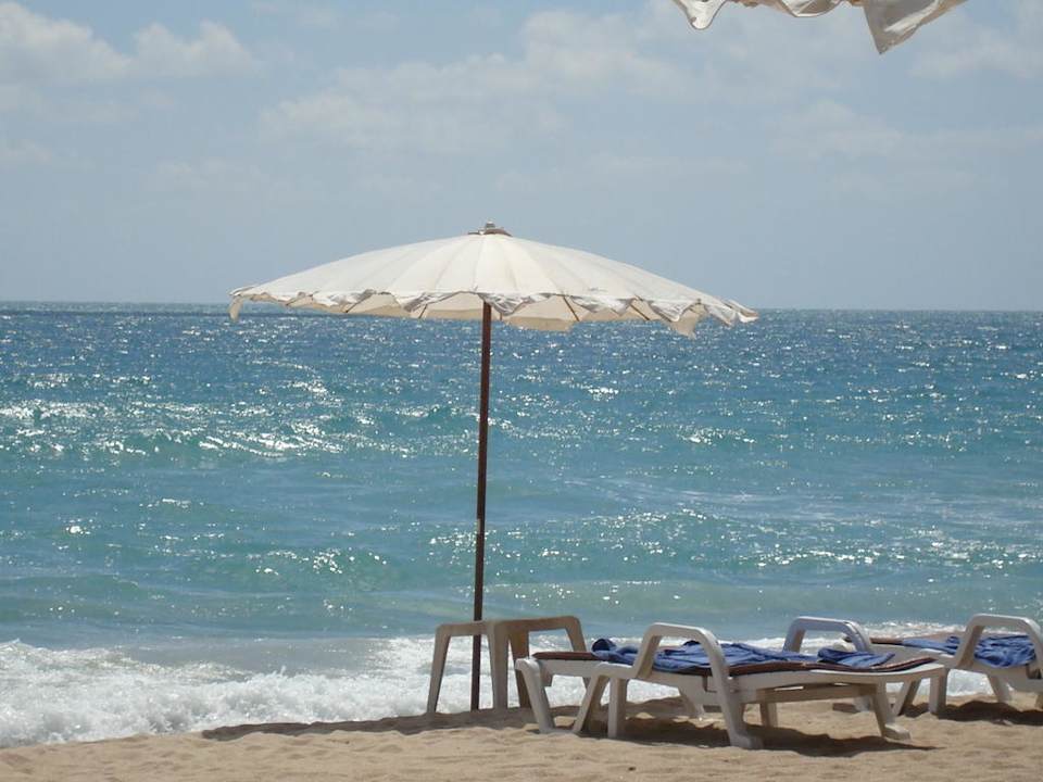 Strand vorm Hotel The Fair House Beach Resort