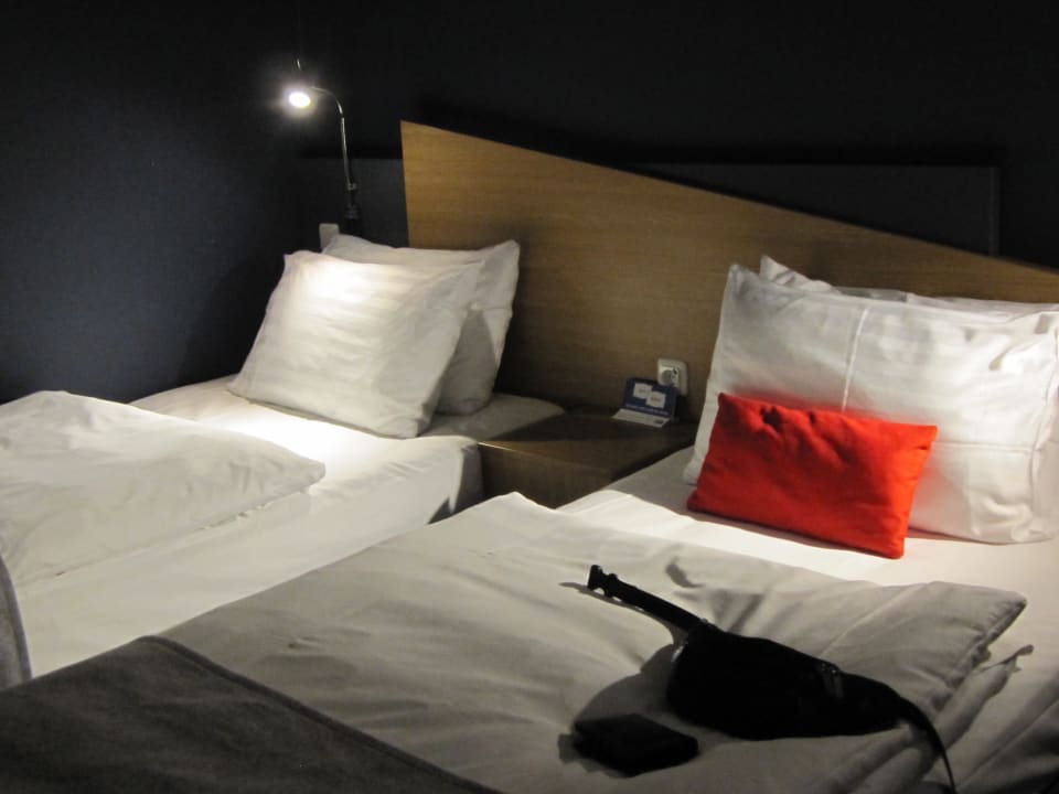 Zimmer Holiday Inn Express Frankfurt - Airport