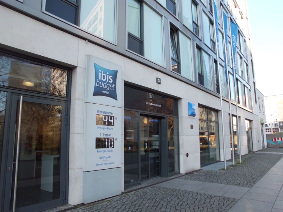 Außenansicht ibis budget Hotel Berlin Alexanderplatz