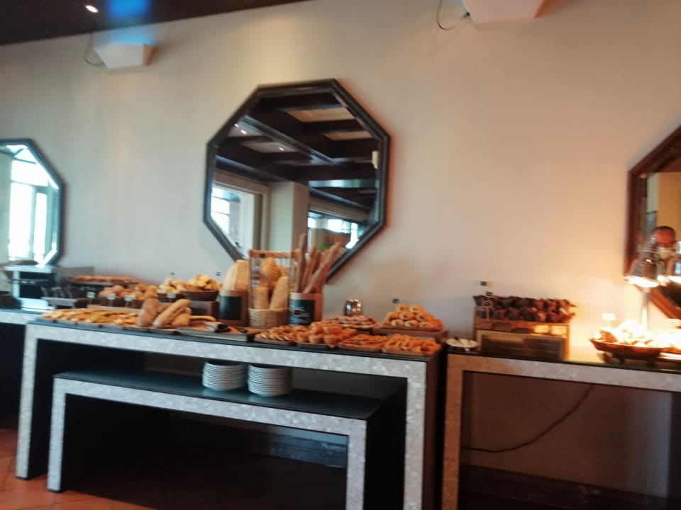 Gastro Ajman Saray, a Luxury Collection Resort