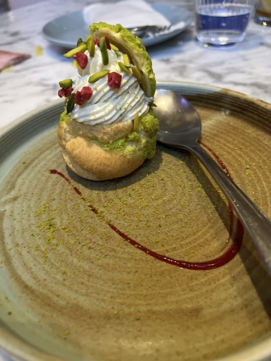 Gastro JA Palm Tree Court