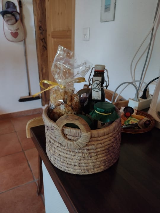 Zimmer Appartement - Clos Josenat, (Les Genevez JU),