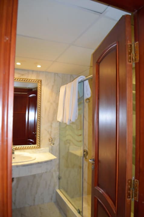 Badezimmer Titanic Beach Spa & Aqua Park