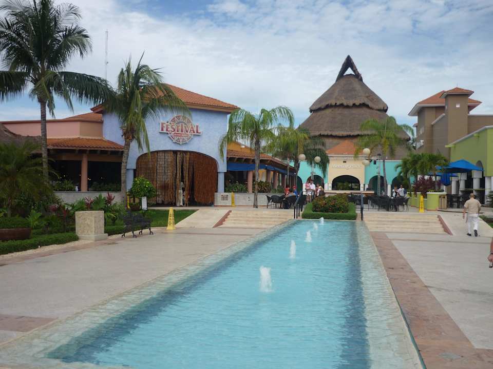 Hauptrestaurant Sandos Playacar Beach Resort