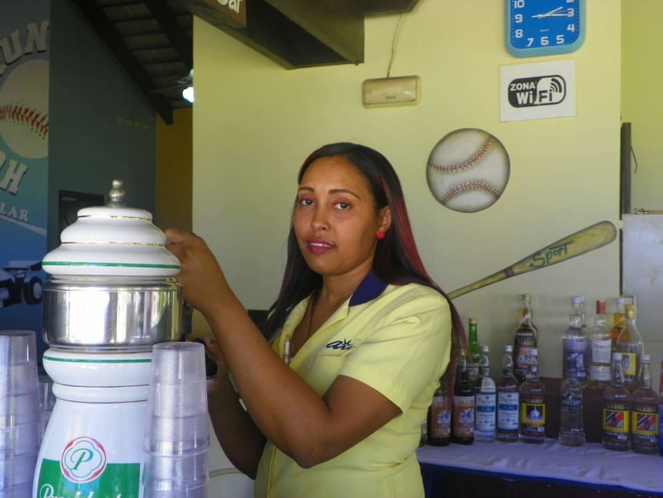 Przesympatyczna Marija ze sportbaru Wyndham Alltra Samana