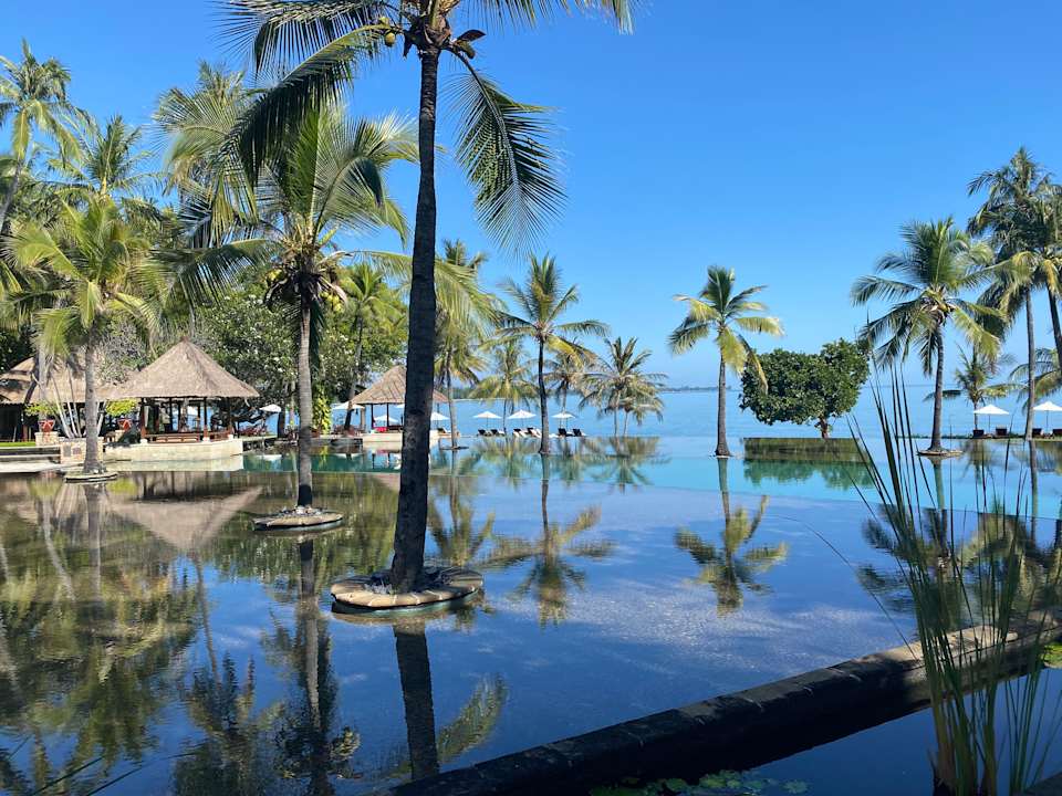 Pool The Oberoi Beach Resort, Lombok
