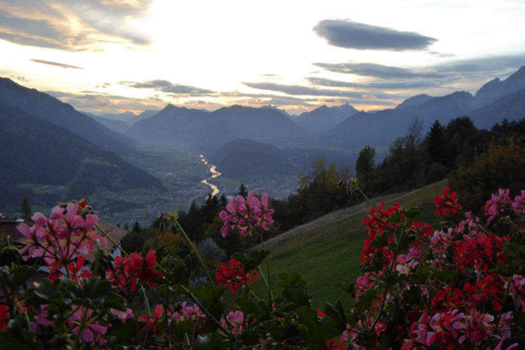 Abendstimmung mit Sicht von Balkon Richtung Westen Hotel Habhof Garni